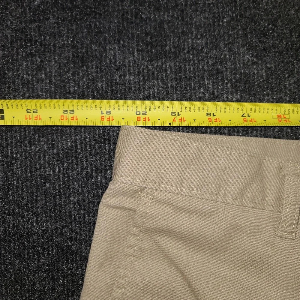 Genuine Dickies Men's Khaki Work Shorts Size 42 Flat Front 12.5